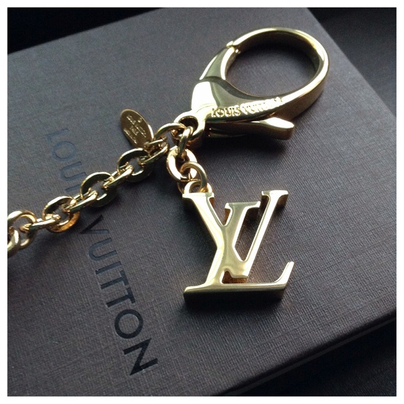 Louis Vuitton Acetate Hollow Flower Bag Charm Suede Rose - Picture 2 of 2